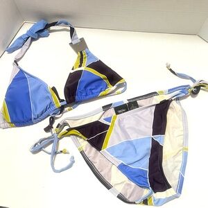 Mixed Size Mossimo Bikini. Large Top, Small Bottom